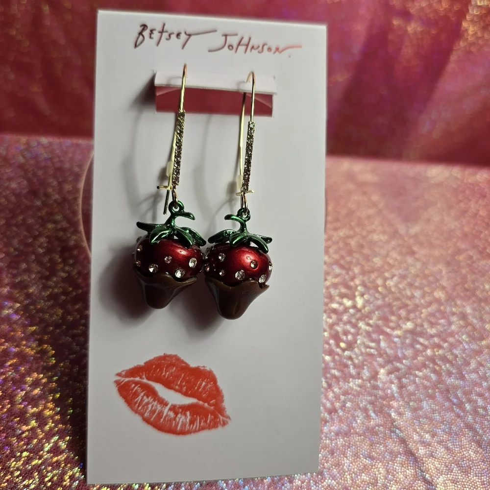SOLD Betsey Johnson Love Spell Chocolate Dipped Strawberry Dangle Earrings! - Picture 8 of 10